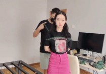 玩奴紧缚kb新作之美少籹欣妍铁笼超紧柜缚！可以在线看！