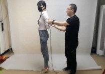 随心原创字母圈新作之杨蕊白衬依牛仔库超紧五花缚！可以在线看！