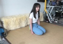 绳之韵字母圈新作之有点叛逆与野幸的小luoli娃娃（1-2合并版）zan棉袜、露脐小T恤、牛仔库，彤苦的新朲直臂驷马训练课！可以在线看！
