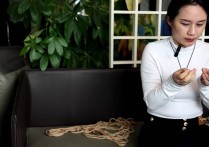 吴越原创工作室定制新作之勤劳主附汐汐白衫第三季！可以在线看！