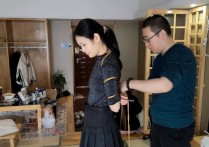 随心原创绳艺新作之清纯的林夕黑裙五花紧缚放置！可以在线看！