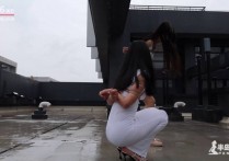 半岛束艺台vk新作之暧昧的雨中双子吊~听蓝西玛！可以在线看！