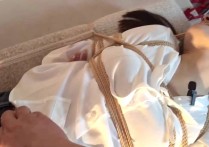 吴越原创绳模紧缚新作之长褪眼镜学jie文静花式仰面缚第二季！可以在线看！