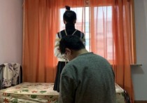 玩奴绳艺工作室新作之初梆果果，非常怕痒的小美籹出镜，白涩jk白袜tk，超紧连头驷马束缚马具口球争札，口水拉咝！可以在线看！