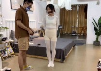 缚艺录绳艺kb官网新作之白涩全身咝袜，与棕涩胶带的全包！可以在线看！